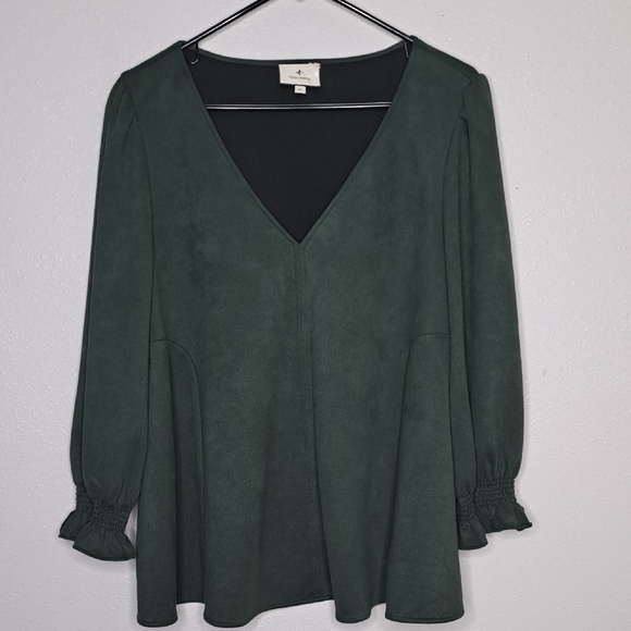 Tuckernuck Deep Green Blouse - Picture 4 of 15